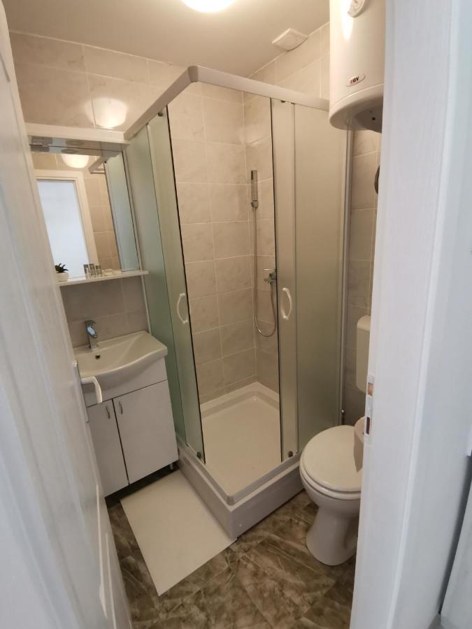 נובי סאד Ris Central Apartments מראה חיצוני תמונה