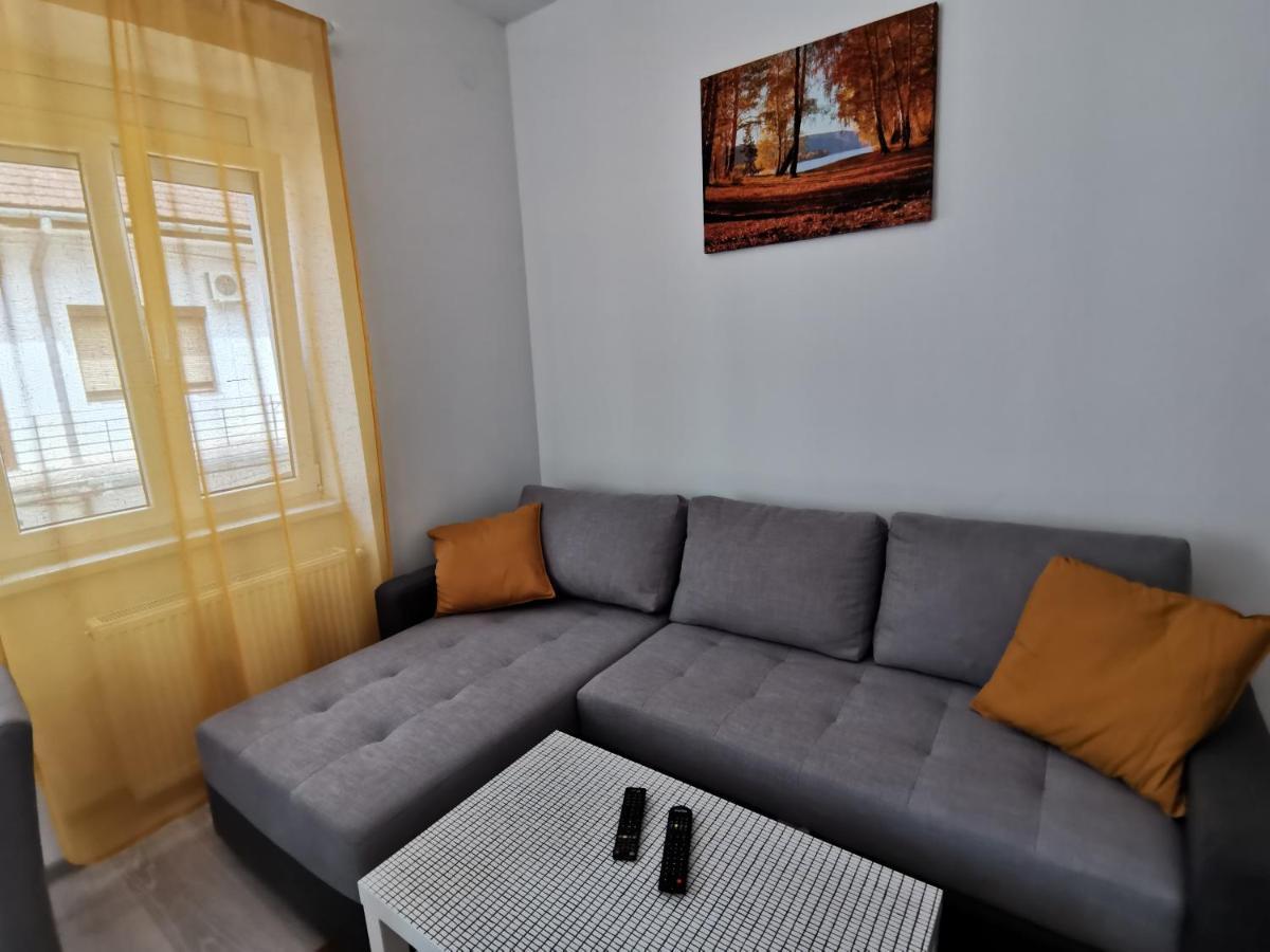 נובי סאד Ris Central Apartments מראה חיצוני תמונה